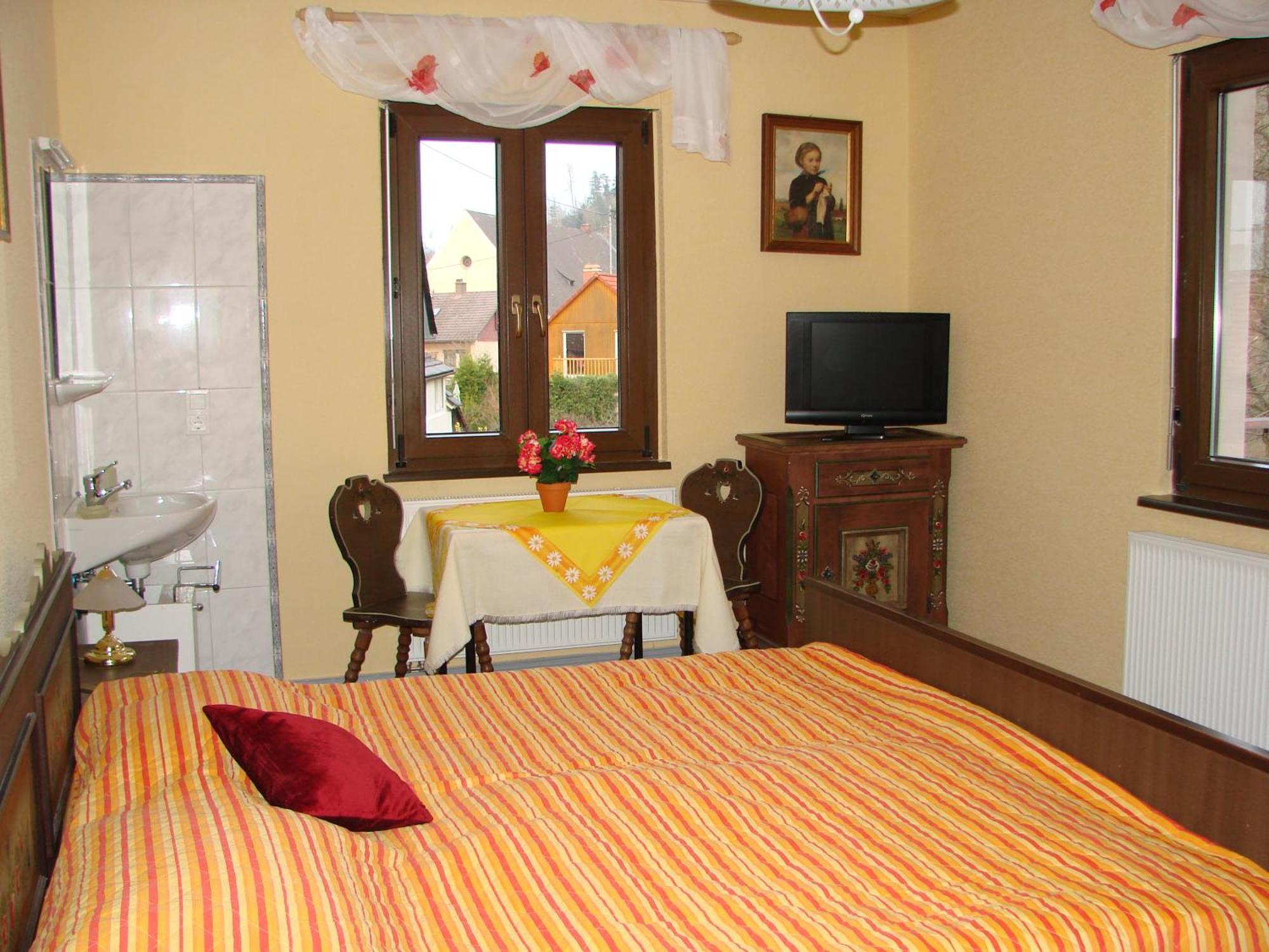 Gästehaus Alexanna Baden-Baden Zimmer foto