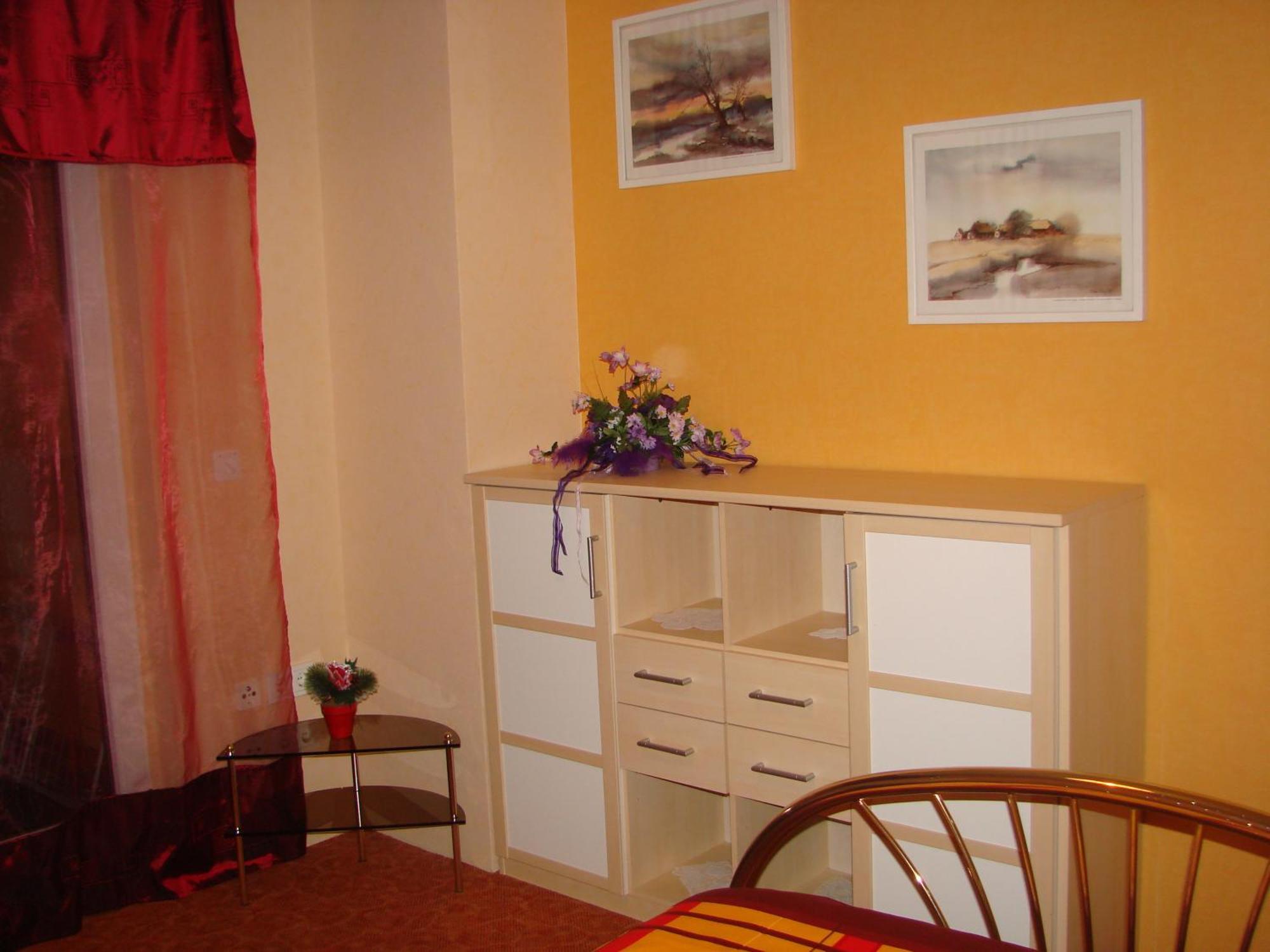 Gästehaus Alexanna Baden-Baden Zimmer foto